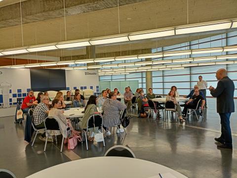 "Diversidad, Igualdad y plan de Inclusión. Proyecto para la inclusión de personas. Horizonte 2020" "Diversidad, Igualdad y plan de Inclusión. Proyecto para la inclusión de personas. Horizonte 2020"