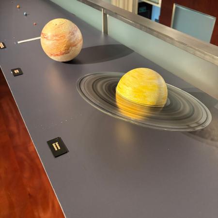 Exposición “Mitoak Orbitan. El Universo a la vista”