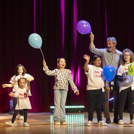 Desfile "Moda para todos" 2025