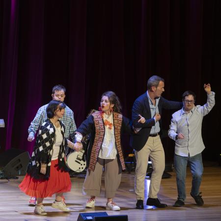 Desfile "Moda para todos" 2025